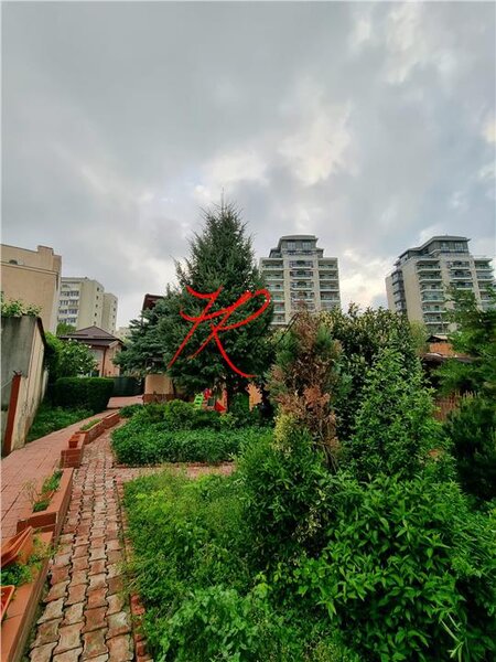 Tei - langa Parc Vanzare teren cu 2 vile