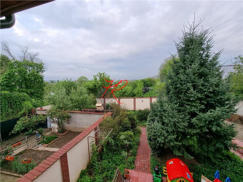 Tei - langa Parc Vanzare teren cu 2 vile