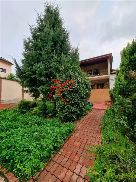 Tei - langa Parc Vanzare teren cu 2 vile